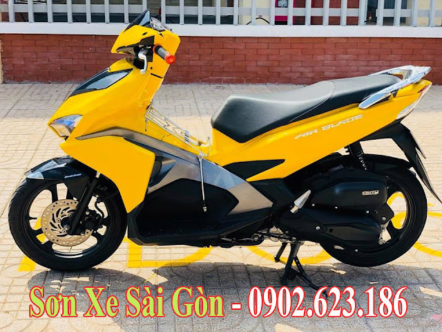 Sơn xe Air Blade màu vàng tươi nổi bật cực đẹp