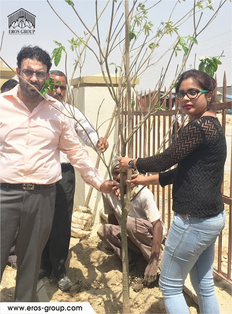 AVNEESH SOOD OF EROS GROUP CONDUCTS PLANTATION DRIVE AVNEESH SOOD OF EROS GROUP CONDUCTS PLANTATION DRIVE