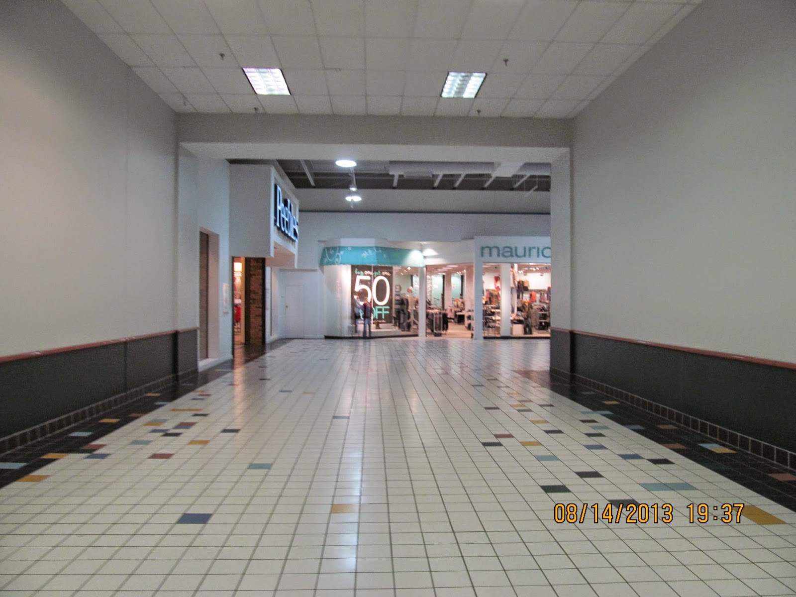 Trip to the Mall Times Square Mall (Mount Vernon, IL)