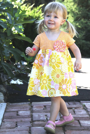 Cute as a Button: HOT Spring Fashion (Baby Lulu)