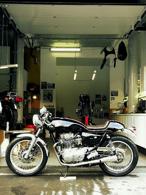 XS 650 Ruby Racer - RocketGarage - Cafe Racer Magazine