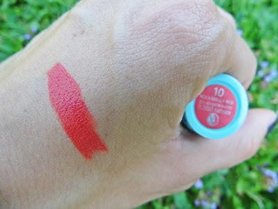 alverde-lipstick-fabulous-fifties-rockabella-red-swatch-picture