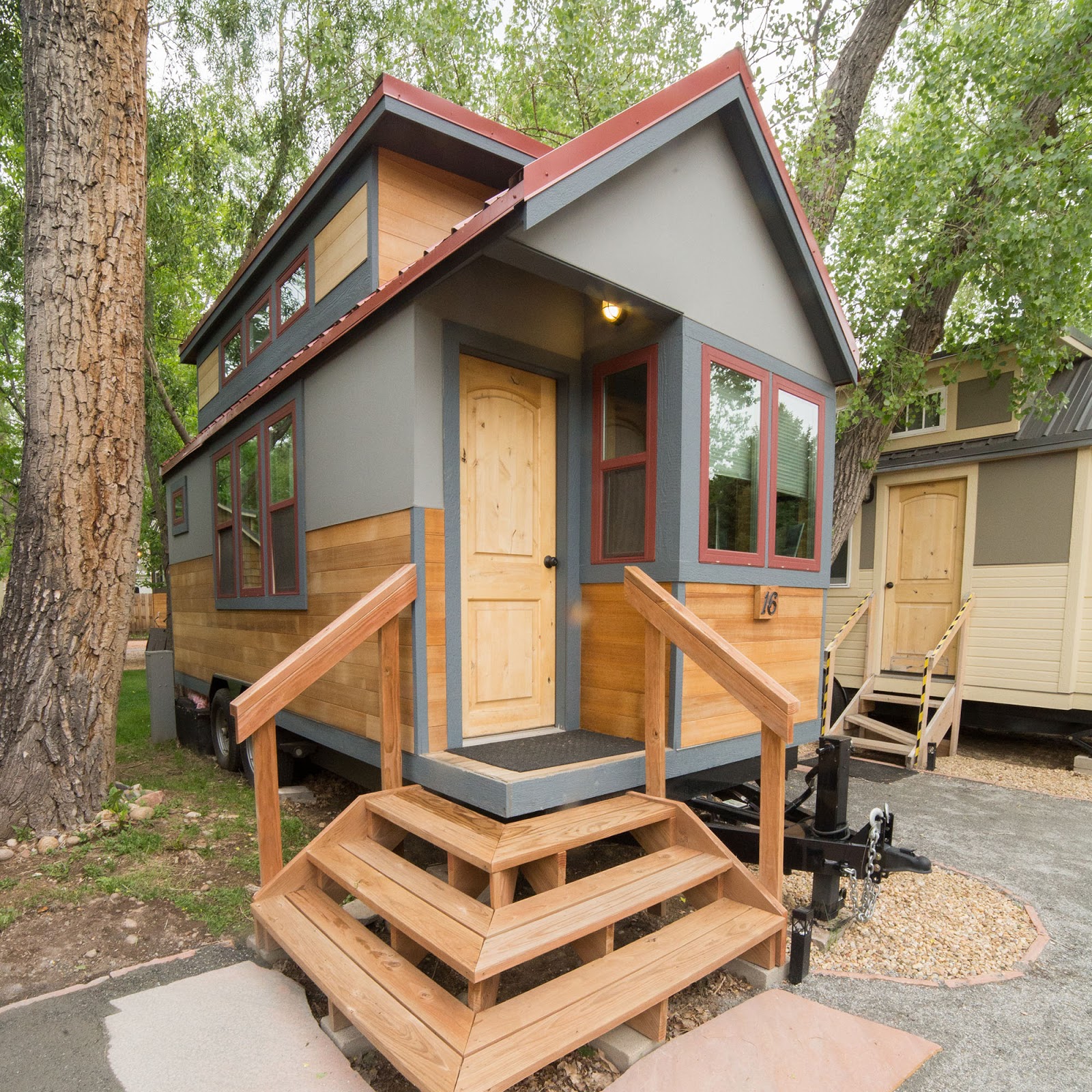 The Heritage River Birch (165 Sq Ft) [ TINY HOUSE TOWN ]