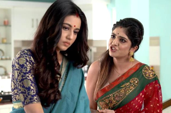 Ki Kore Bolbo Tomay 18 September 2020 Written Update Payel starts bullying Radhika again