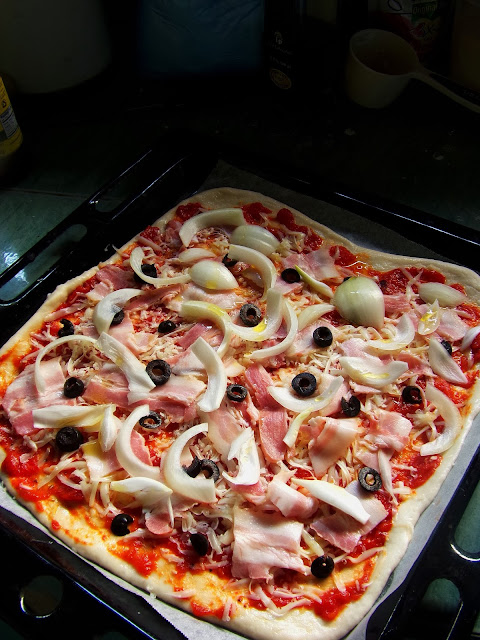 how to make thin crust pizza thin pizza crust, thin pizza crust recipe, homemade pizza crust