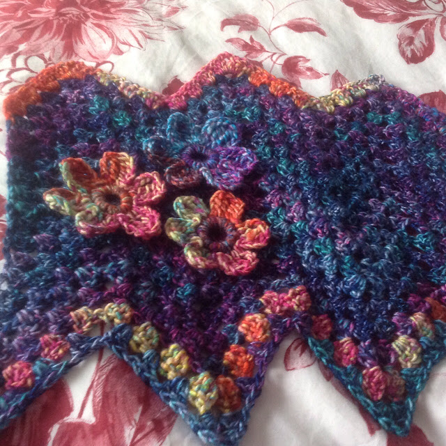 Susan Pinner: PATTERN: GRANNY RIPPLE DOUBLE COWL