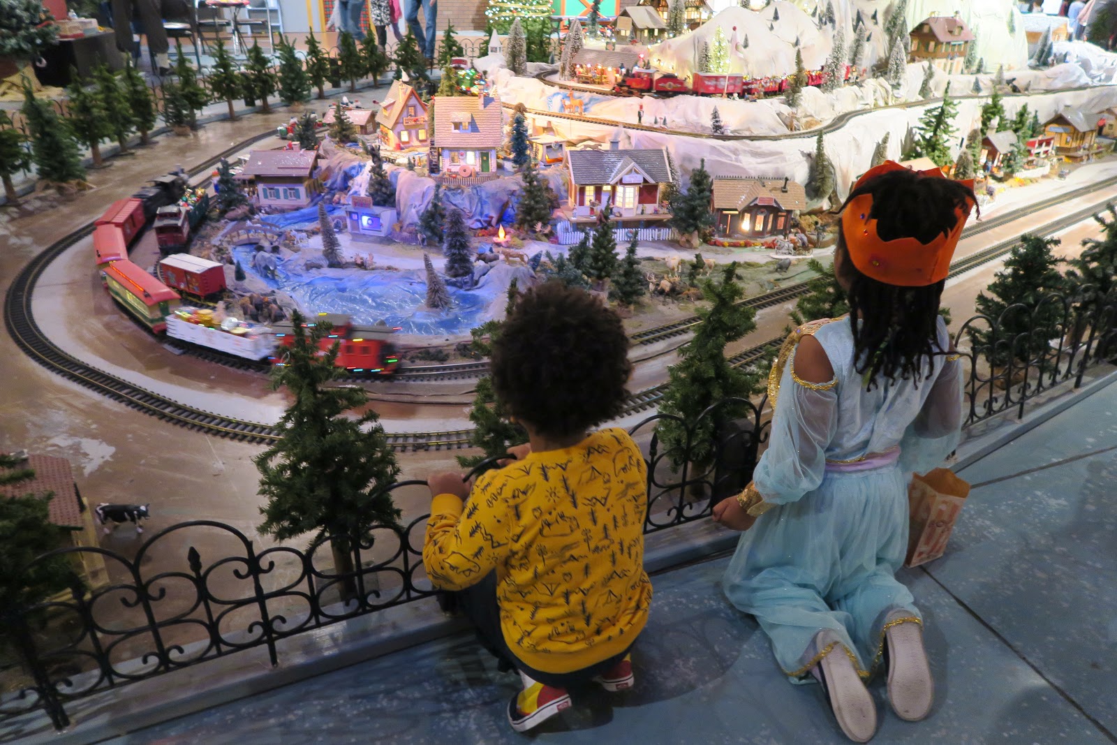 Magic Moments from Dickens' Christmas Towne at Nauticus (Norfolk, VA