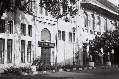 Martinaaass: BANGUNAN KONSERVASI GOLONGAN B