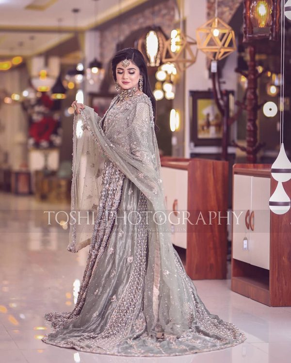 Tiktok star Areeka Haq new Photoshoot is Bridal Inspiration