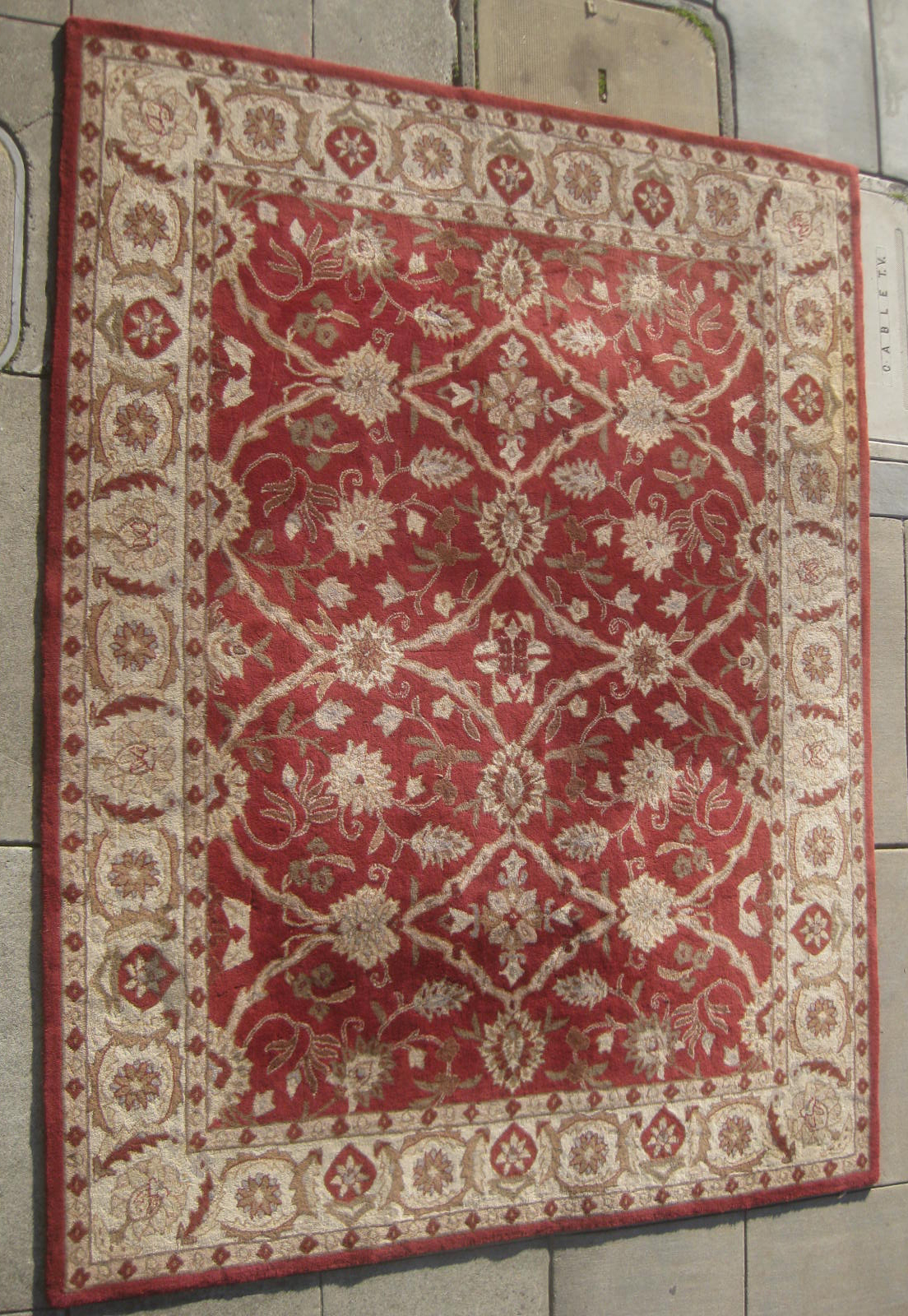 UHURU FURNITURE & COLLECTIBLES SOLD 8' X 10" Wool Rug 250
