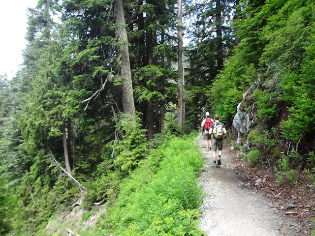 Hiking Howe Sound Crest Trail