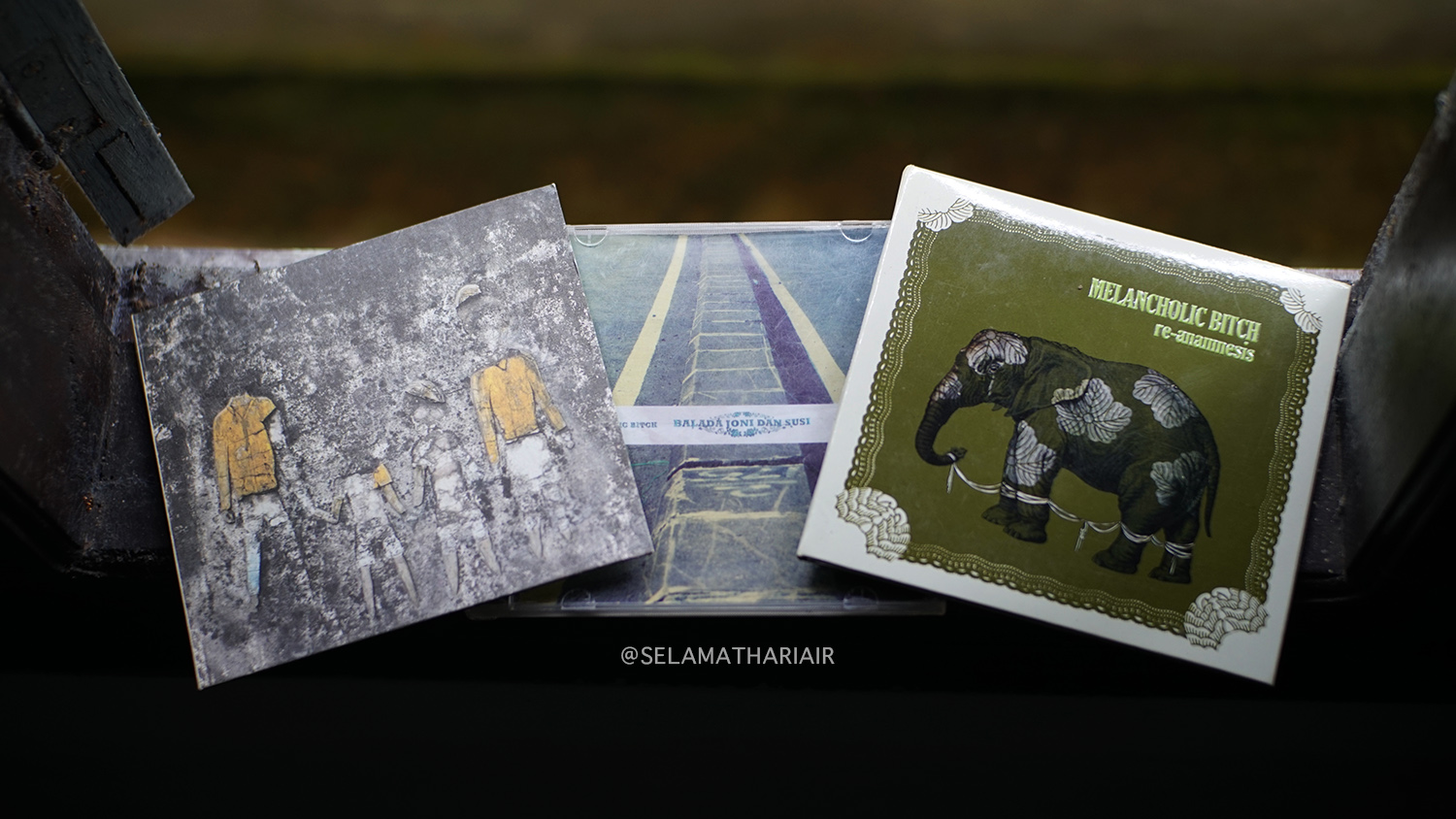 Tiga Album Melancholic Bitch Tiga Album Melancholic Bitch