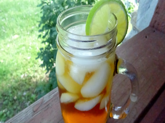 Iced citrus bliss tea with lime