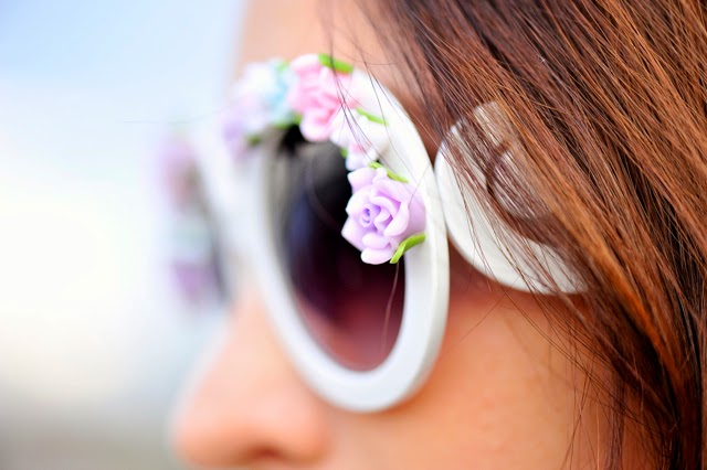 okulary z kwiatami