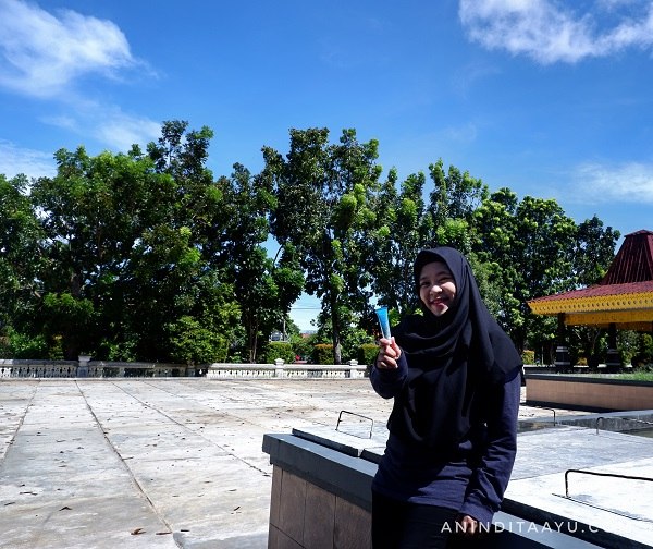 sunscreen biore uv aqua rich watery essence, sunscreen yang bagus, sunscreen terbaik, sunscreen untuk kulit sensitif