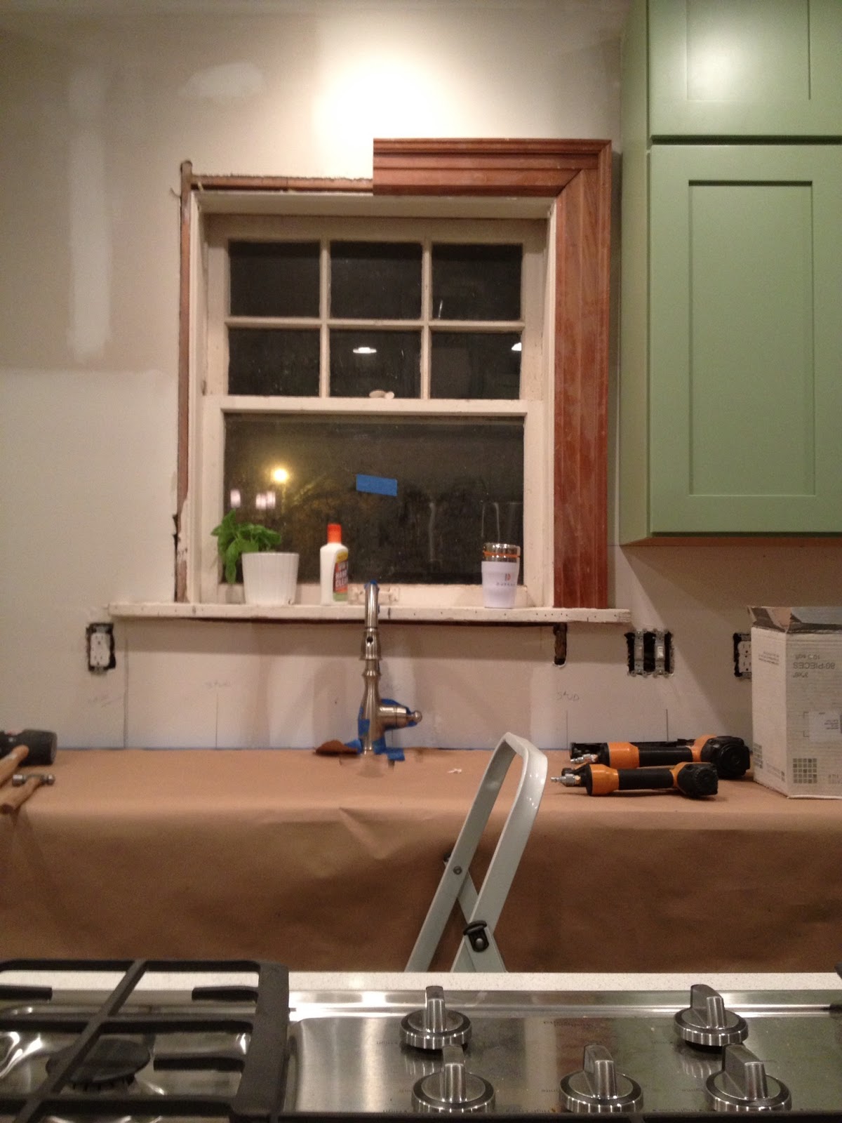 sixtwelvesixteenth: Kitchen Window Casing