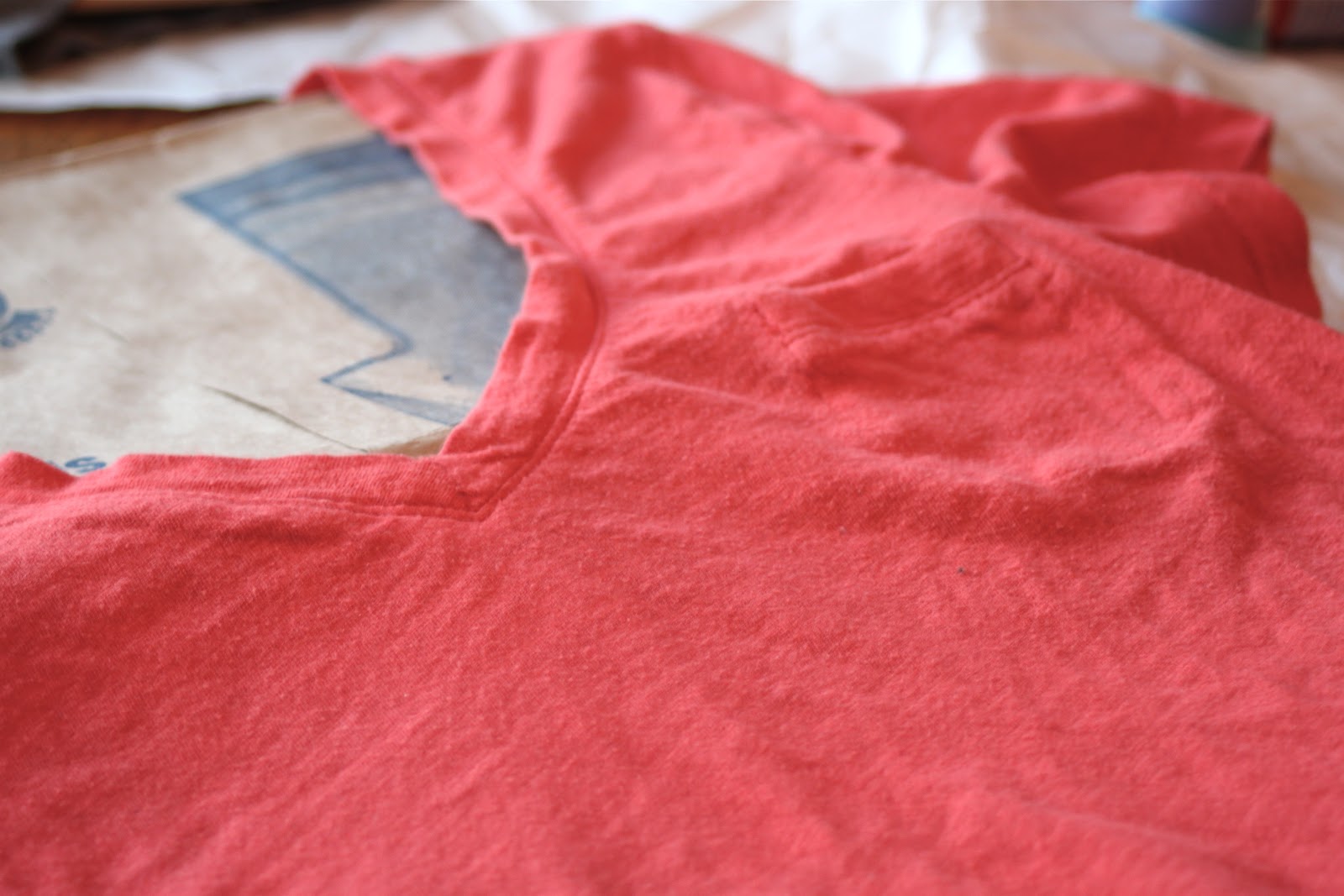 rouge & whimsy: diy: stamped t-shirt