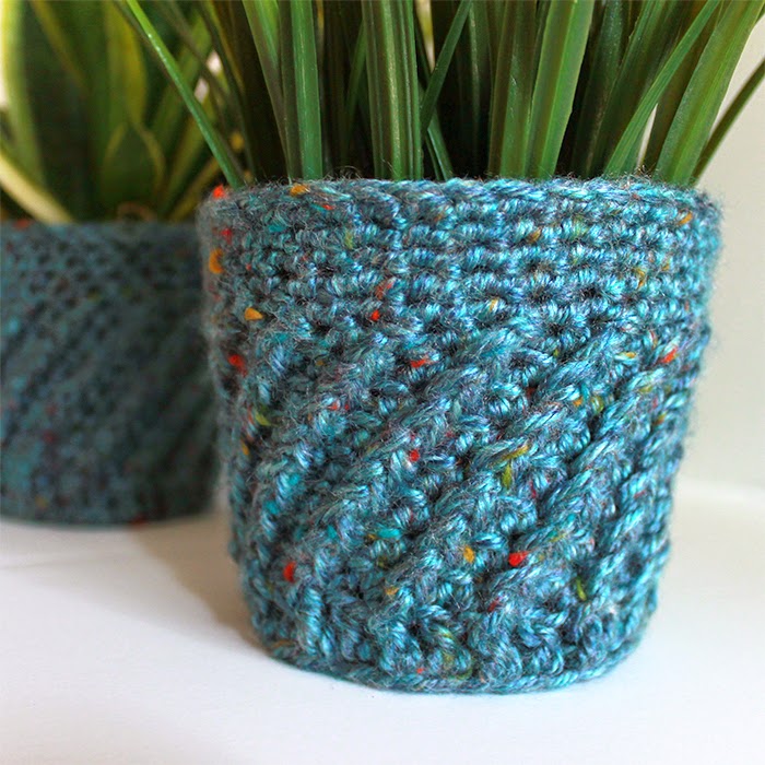 Spiral Crochet Planter Cover | Crochet a spiral planter cover for your 4-inch plants with this quick pattern. | The Inspired Wren