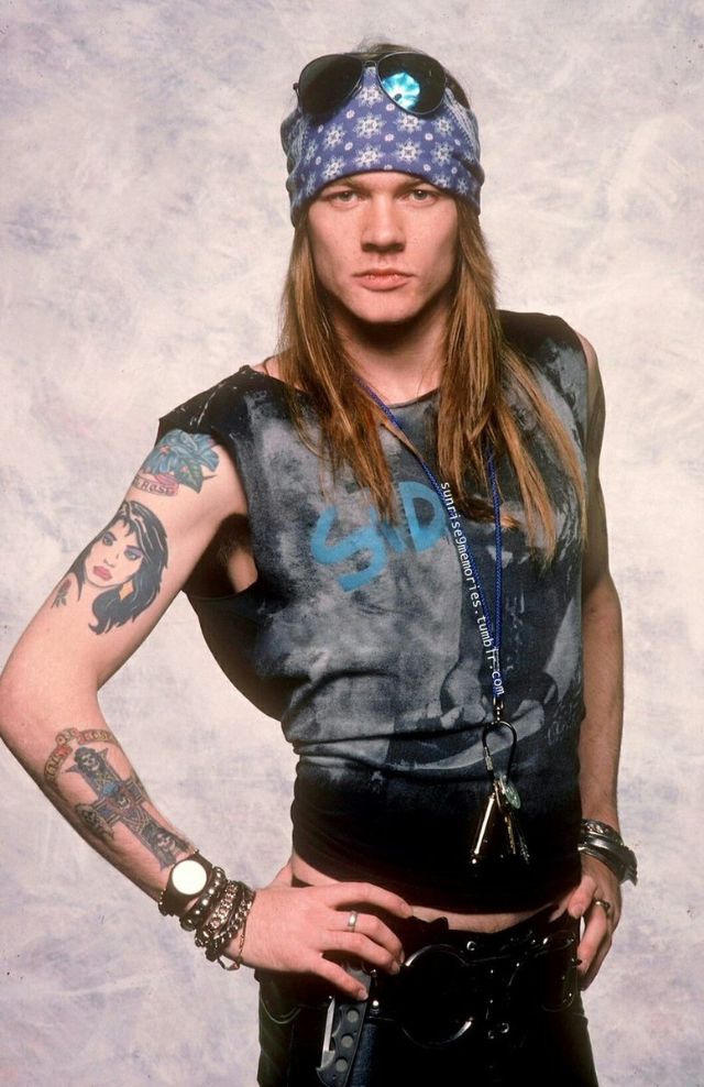 20 Amazing Photos Of A Young And Hot Axl Rose In The 1980S -7525