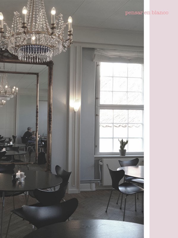 PENSAR EN BLANCO: SKUFFE TIL MAD