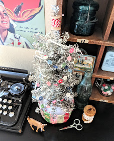 Merry Maker Christmas Tree by Heidi Staples for Fabric Mutt