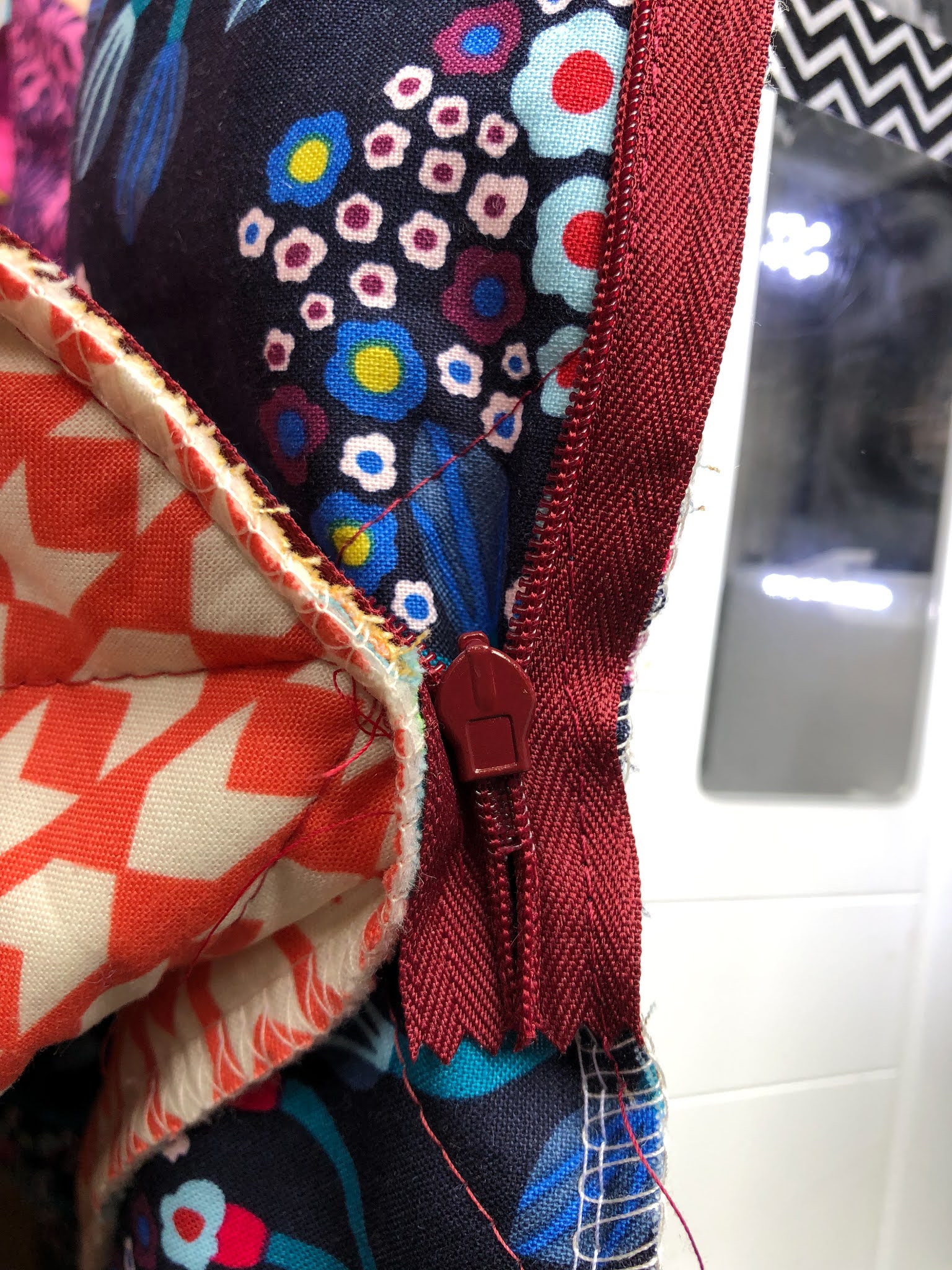 Blue Susan Makes: How to Sew an Invisible Zipper in a Pillow