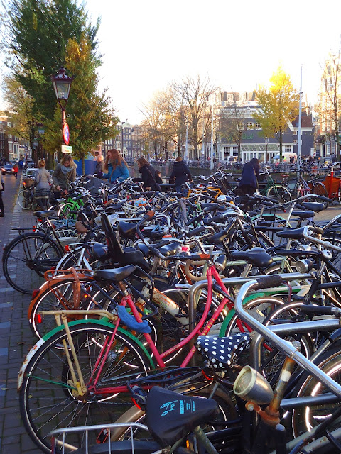 Amsterdam Travel: The Good, The Bad and The Ugly