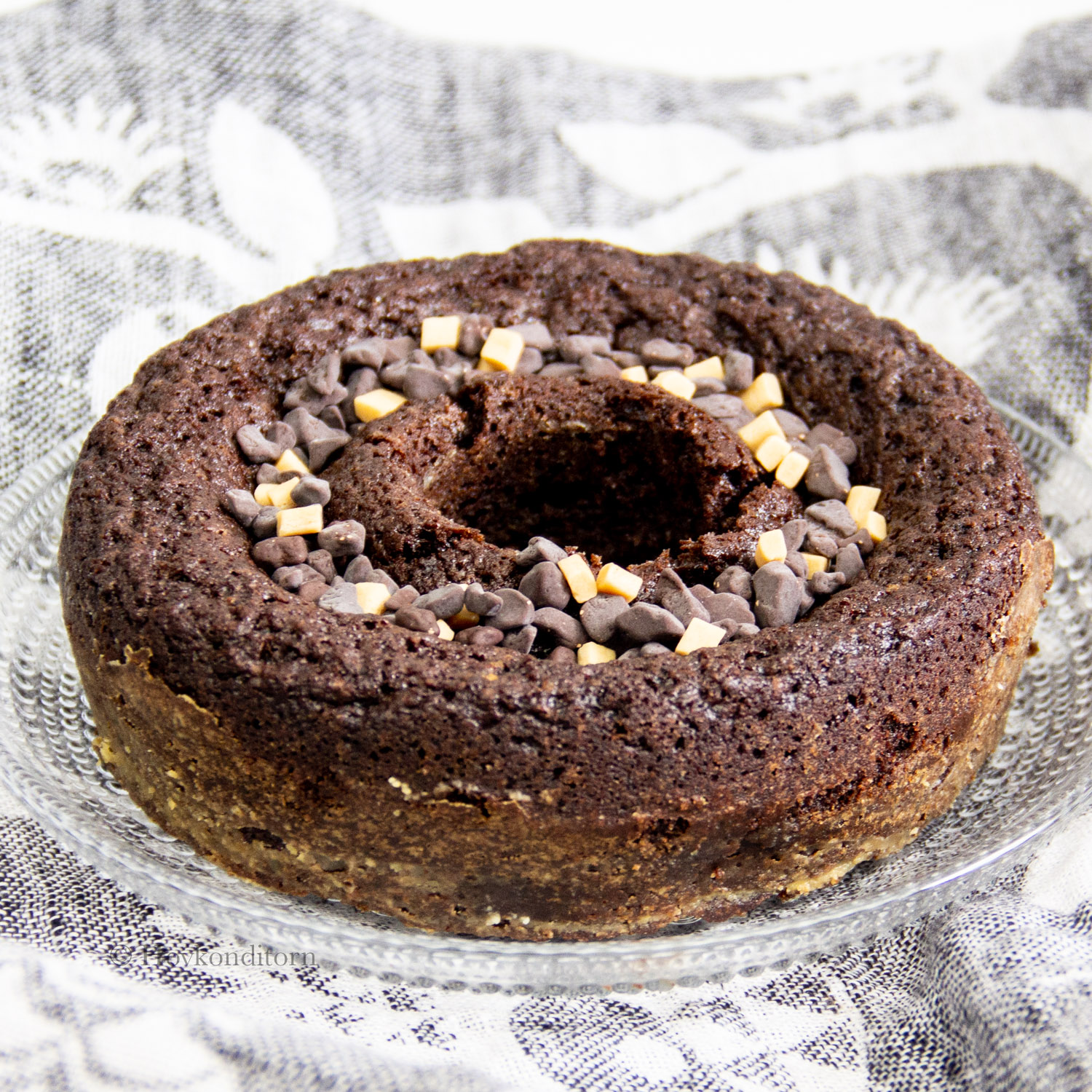 Chocolate Caramel Fudge Cake