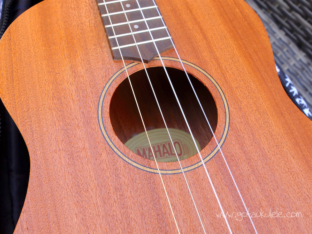 Mahalo U320B Baritone Ukulele REVIEW