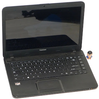 Laptop Toshiba C800D AMD E2 Second di Malang