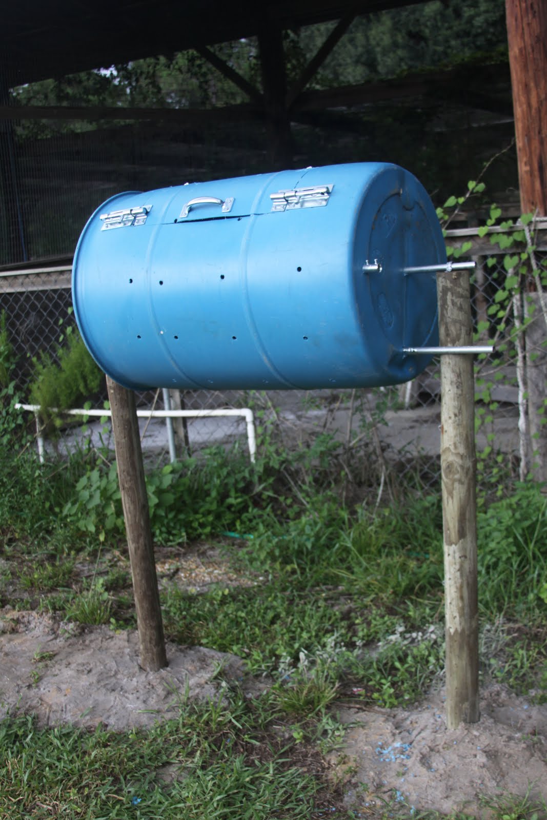 The Homemade Housewife Homemade Compost Tumbler