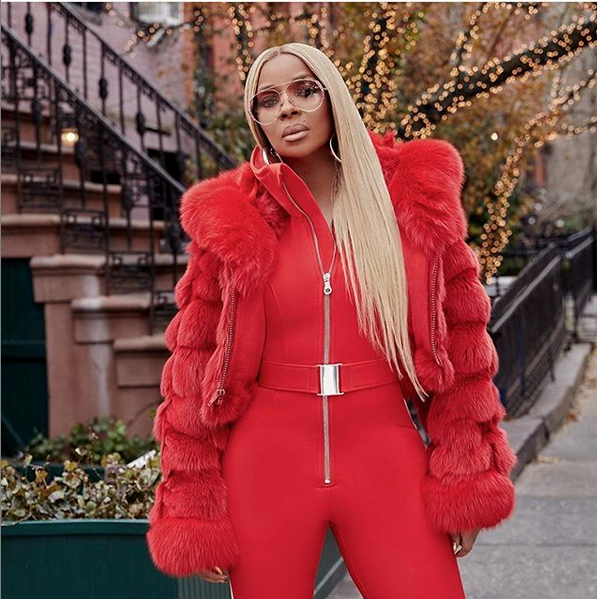 Kemi Online ♥: Mary J Blige gorgeous in red!