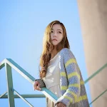 Pretty Yu Jin In Outdoors Photo Shoot Foto 17