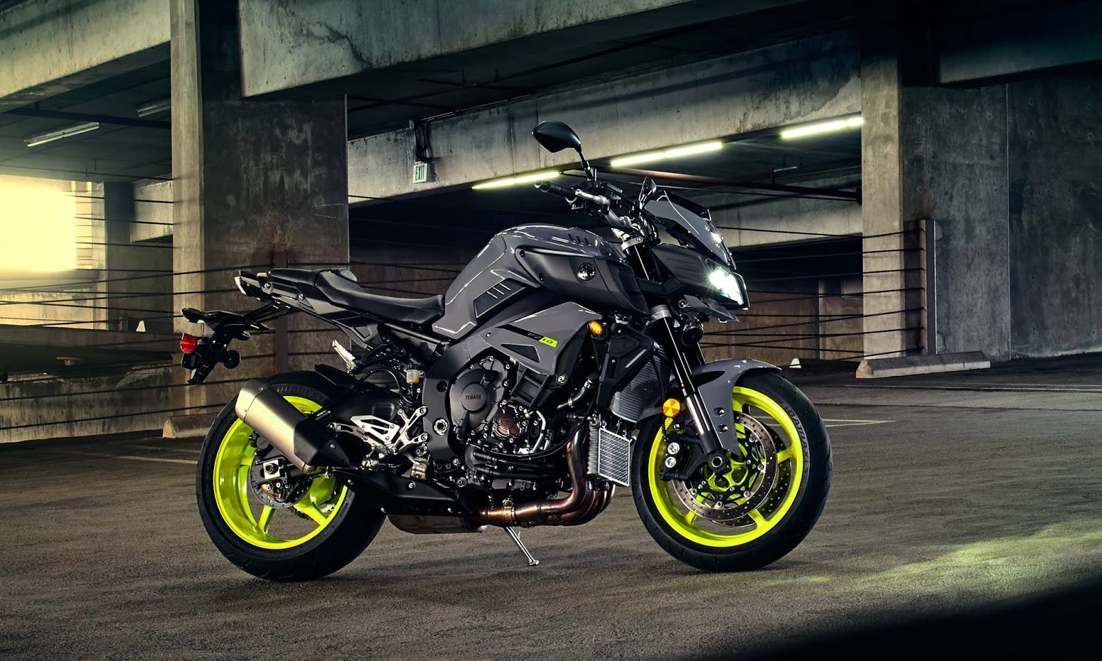 Yamaha Sports Bike Hd Wallpapers