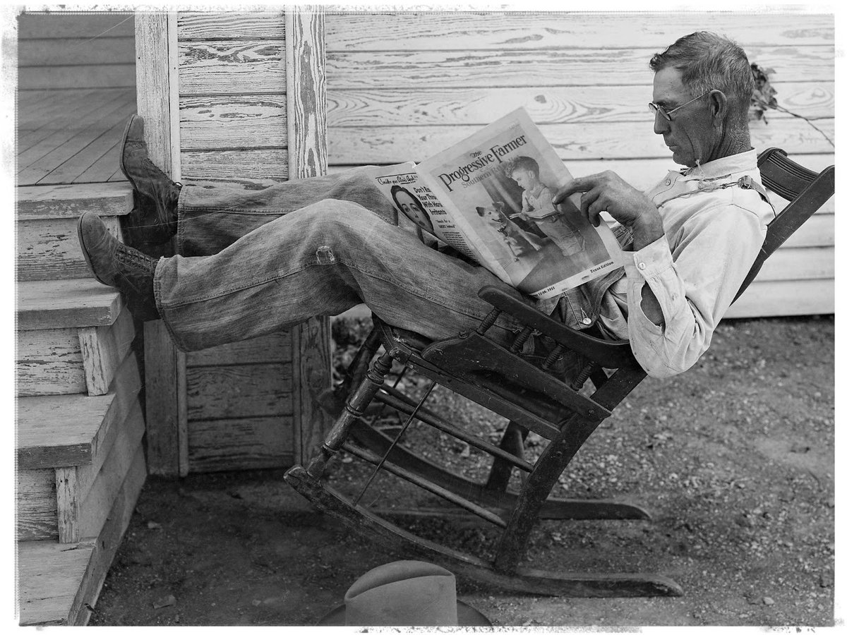 In Medias Res: A Socialist on the Porch