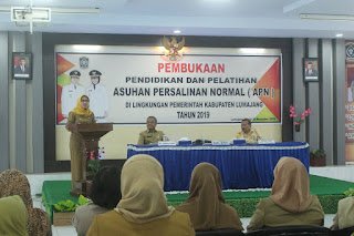 Wabup : Bidan Harus Senyum, Sabar, Dan Profesional Wabup : Bidan Harus Senyum, Sabar, Dan Profesional