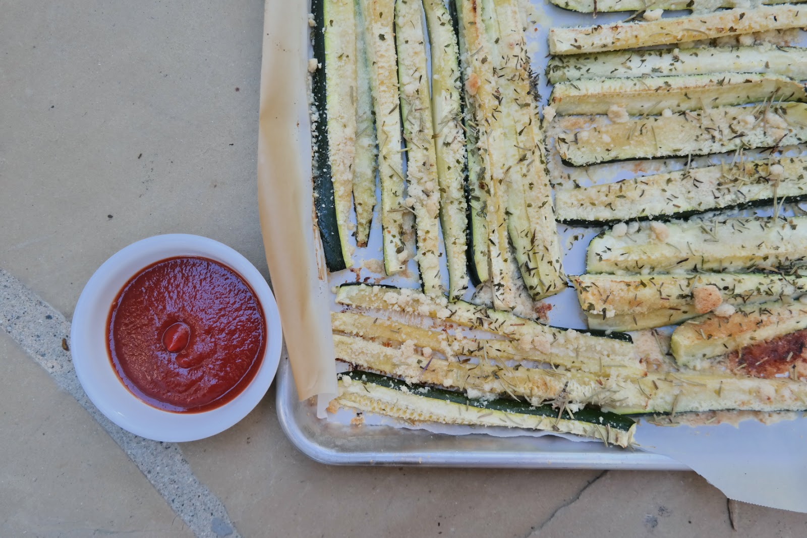 wholegraci.: battered no fry zucchini fries + easiest homemade ketchup