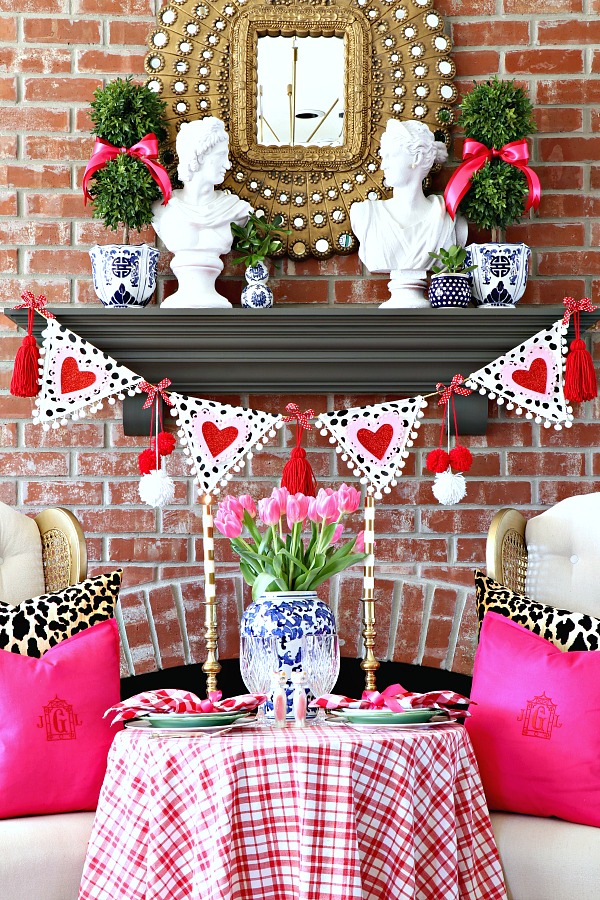 SIMPLE VALENTINE'S DAY DECORATIONS AROUND THE HOUSE | Dimples and Tangles