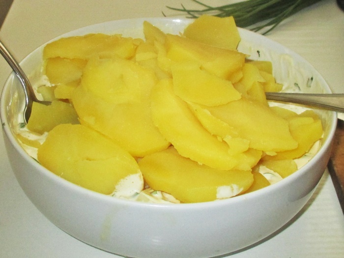 Futtern wie bei Muttern: Muttis Kartoffelsalat mit Backfisch