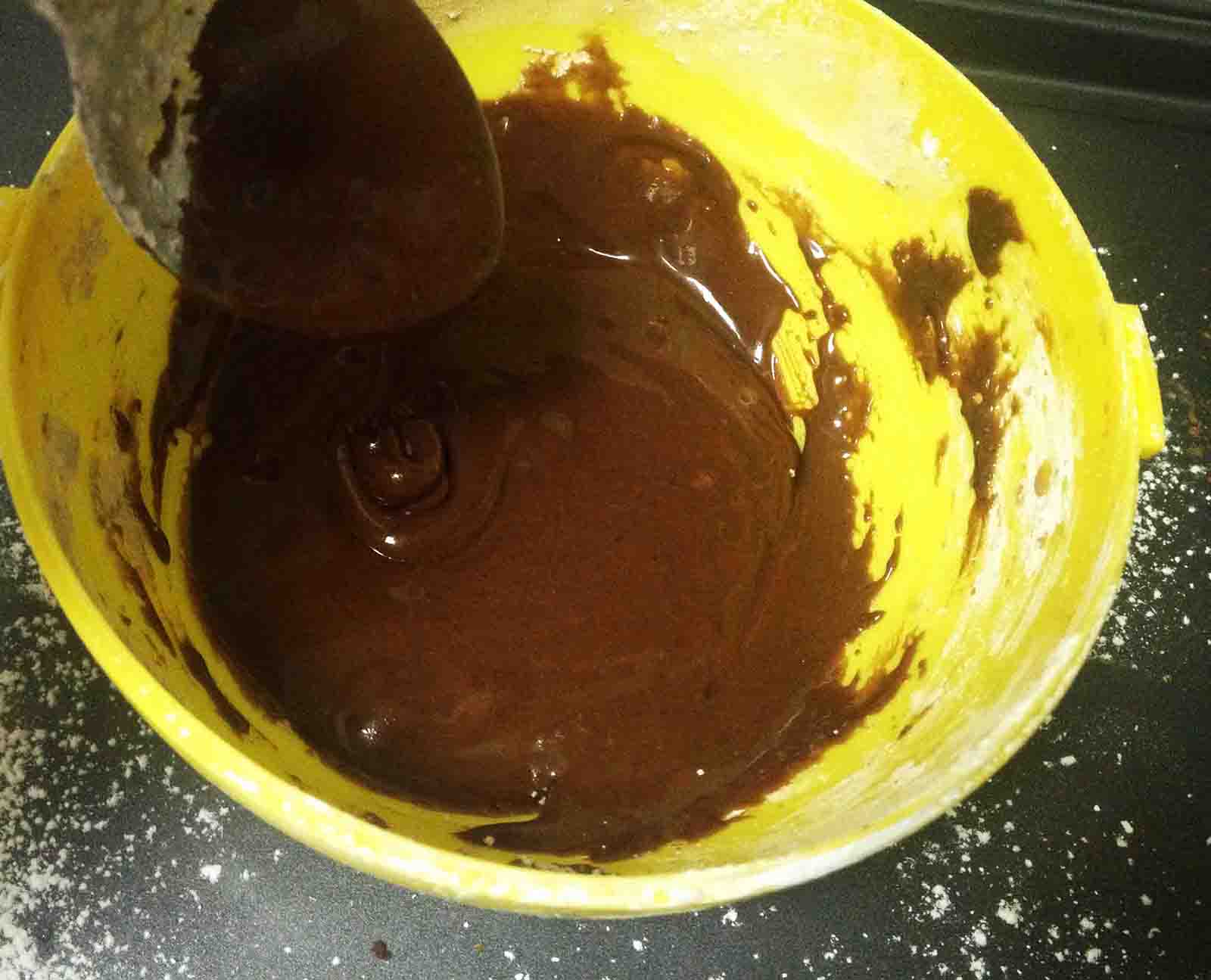 EASY 3 INGREDIENT RECIPES SIMPLE CHOCOLATE GLAZE