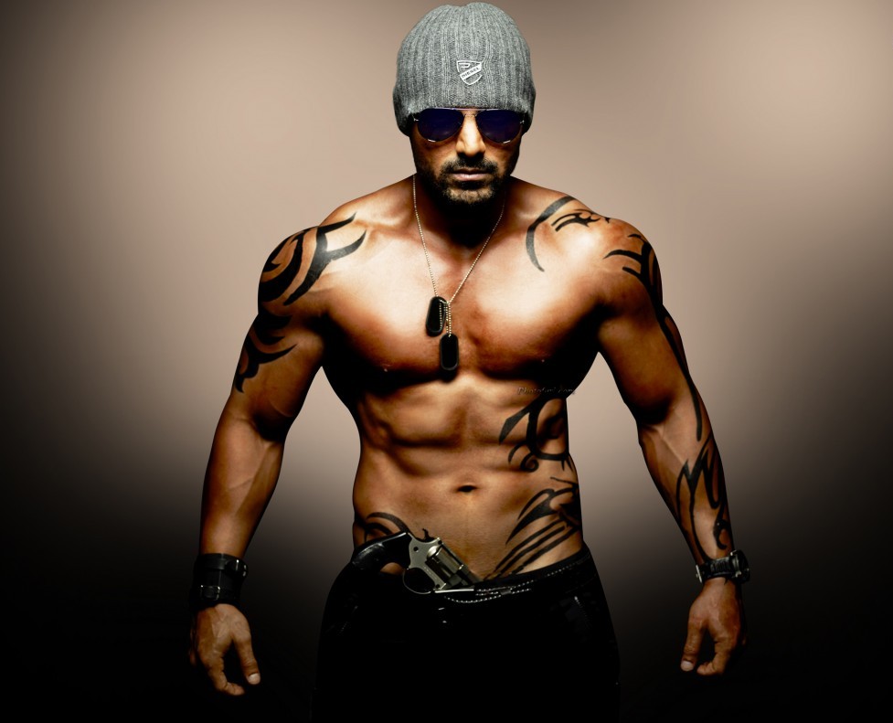 Actors Who Started Body-Building Trend in The Bollywood- John Abraham