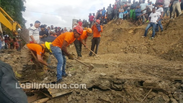Derrumbe de pared mata hombre en Santiago Derrumbe de pared mata hombre en Santiago