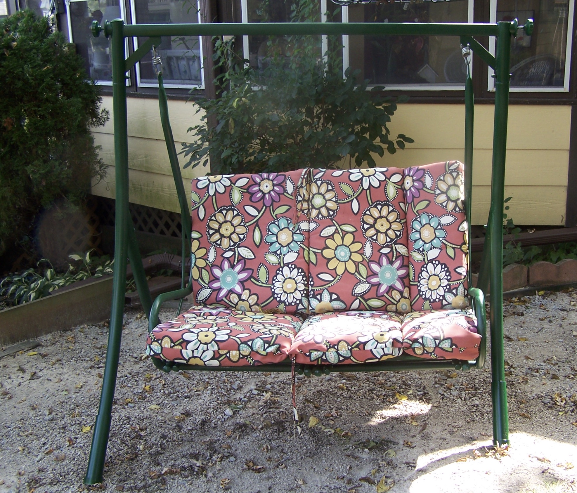 Somethings Old, New, Green, Redo! DIY Metal Swing Project