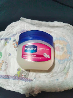 Manfaat Vaseline repairing jelly baby