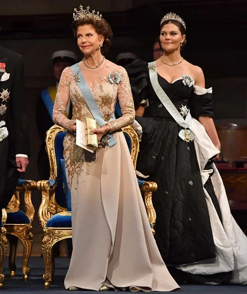 Queen Silvia in Elie Saab Couture Spring 2019. Crown Princess Victoria, Prince Daniel, Prince Carl Philip, Princess Sofia