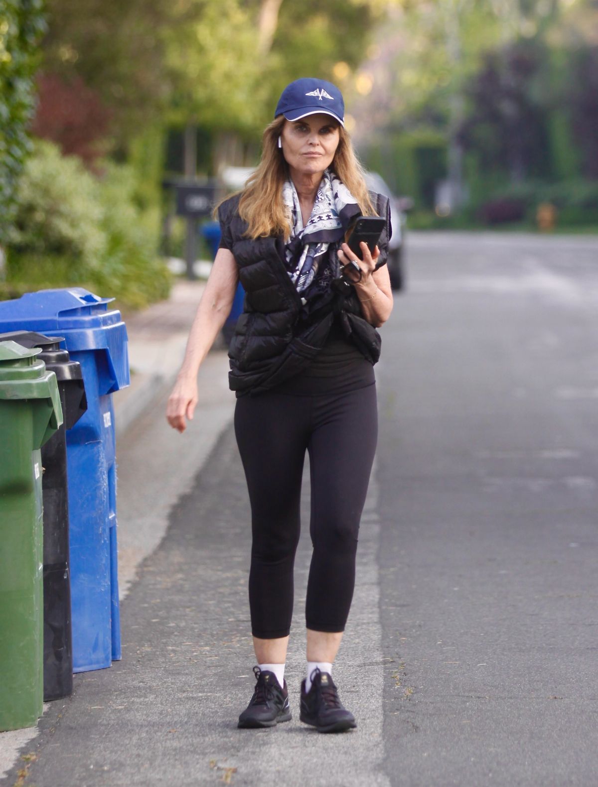Maria Shriver Clicked Outsid in Brentwood 27 Apr-2020