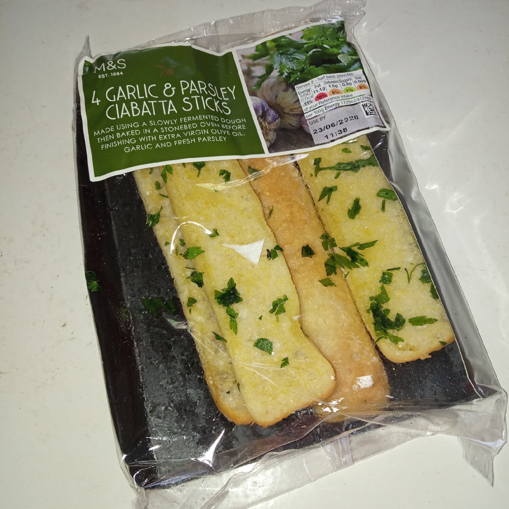 Supersupergirl's Food Reviews [Review] M&S Marks and Spencers Garlic & Parsley Ciabatta Sticks