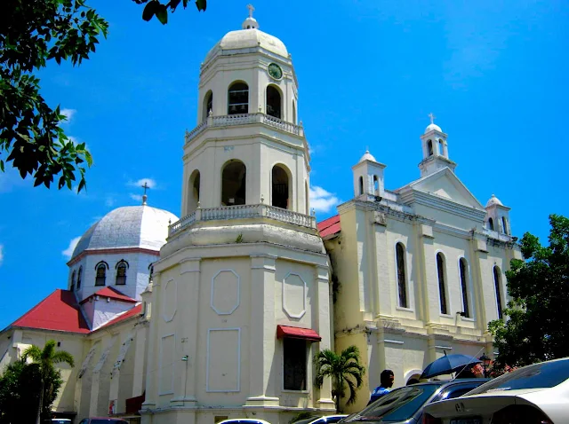The Minor Basilica of the Immaculate Conception in Batangas City.  Image source:  Eric Jam - Own work, CC BY-SA 3.0, https://commons.wikimedia.org/w/index.php?curid=33151104.