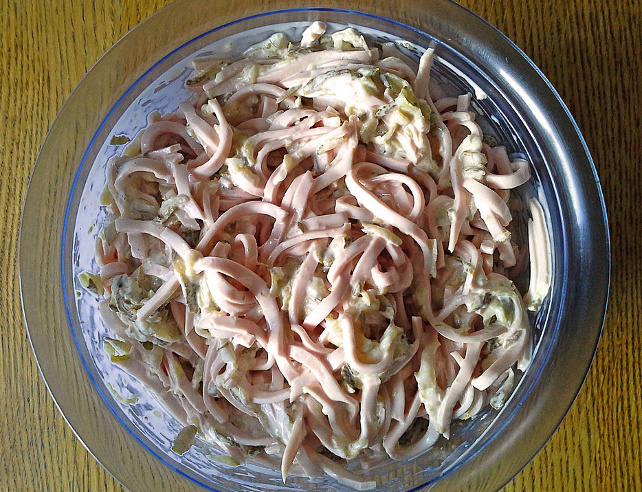 Wie Lange Müssen Leberknödel Vom Metzger Kochen Backen - Kochen & Genießen: Fleischsalat (wie vom Metzger)