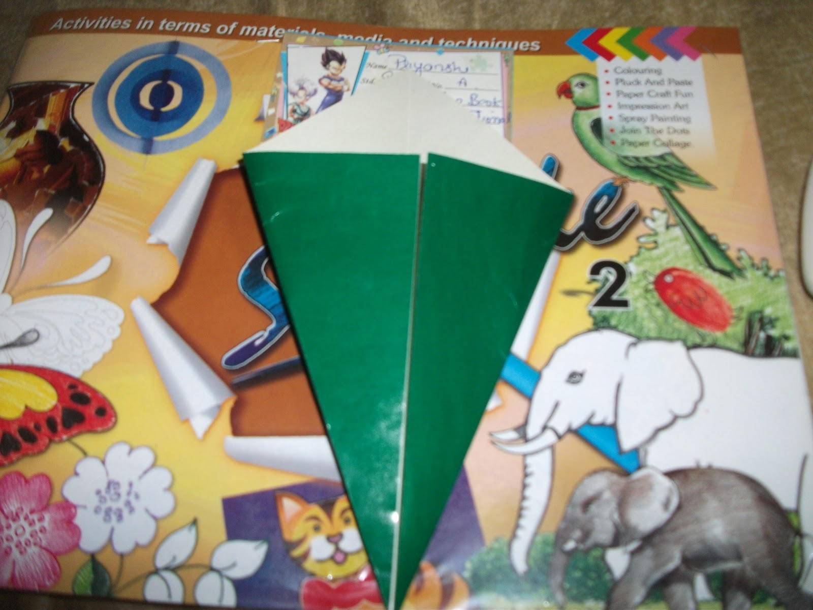 KIDS CORNER ART AND CRAFT